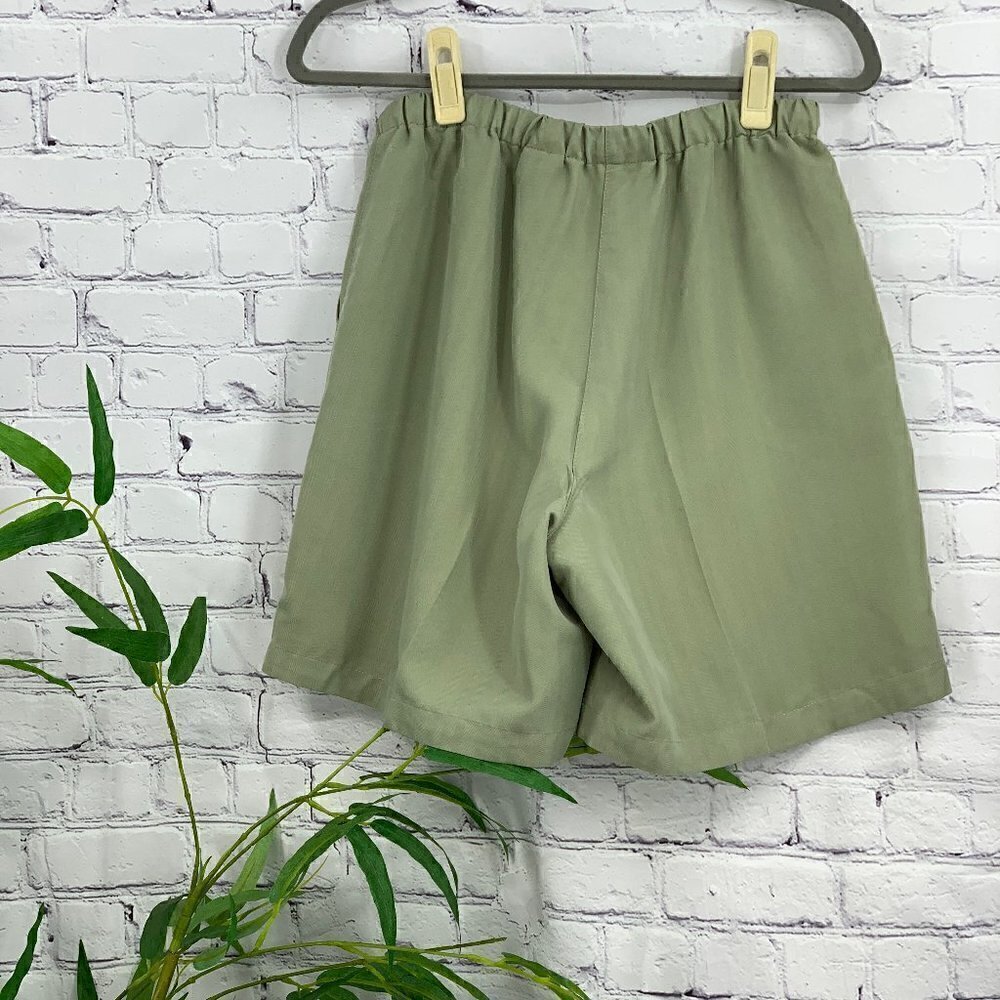 Caribbean Joe Sage Green Elastic Waistband Shorts - Picture 2 of 3